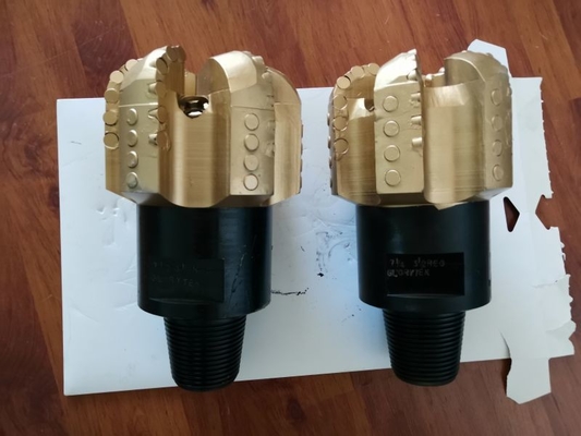 Sondaj Sondajı için 8 &quot;Beş Bıçaklı Sert Kaya Matkap Uçları PDC Çelik Gövde