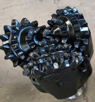 Api Standart Tricone Makaralı Bit 14 3 / 4'' Iadc 127 Çelik Diş