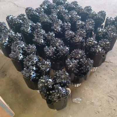Madencilik Kuyu Boru Tricone Rock Bit 200mm Iadc 545 Yüksek Performans