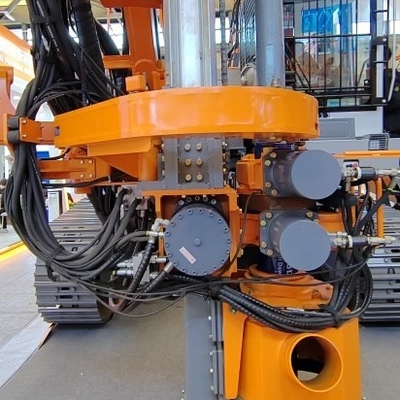 Altın Madenciliği Blasthole Drill Rig Makineleri Taşınabilir Entegre DTH Yüzey Drill / Drilling Rig