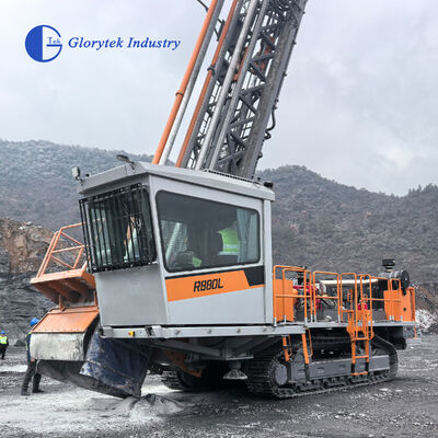 Yüksek Performanslı Cummins Motorla Güçlendirilen R880L Yüzeye Entegre Tricone Döner Matkap/Sondaj Makinesi